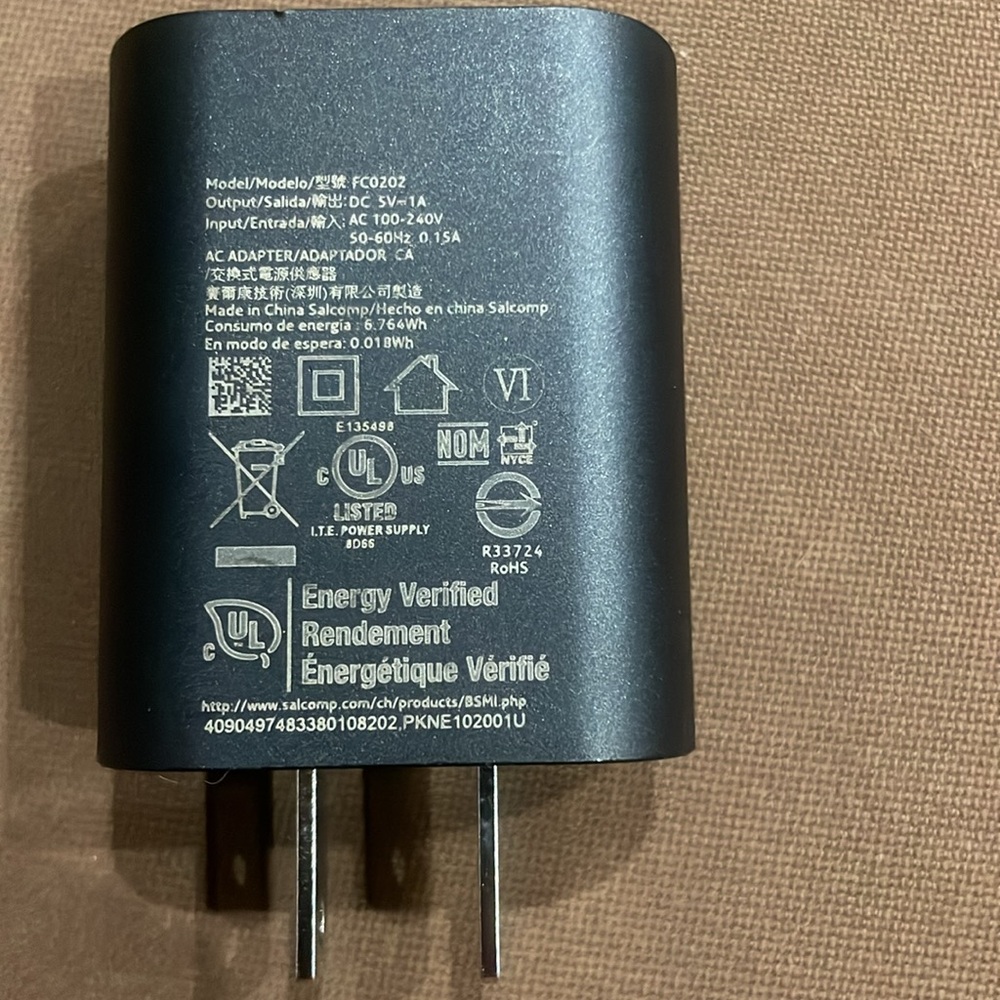 GENUINE NOKIA AC ADAPTER Nokia FC0202 AC Adapter 5V 1A Energy Verified Black